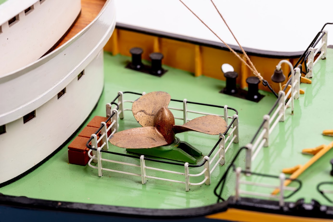 Billing Boats Zwarte Zee 1/90