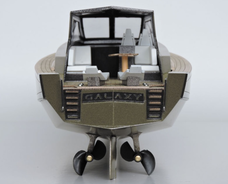 Mantua Model Galaxy 53ft. Luxe Sportboot Model  kit 1/25