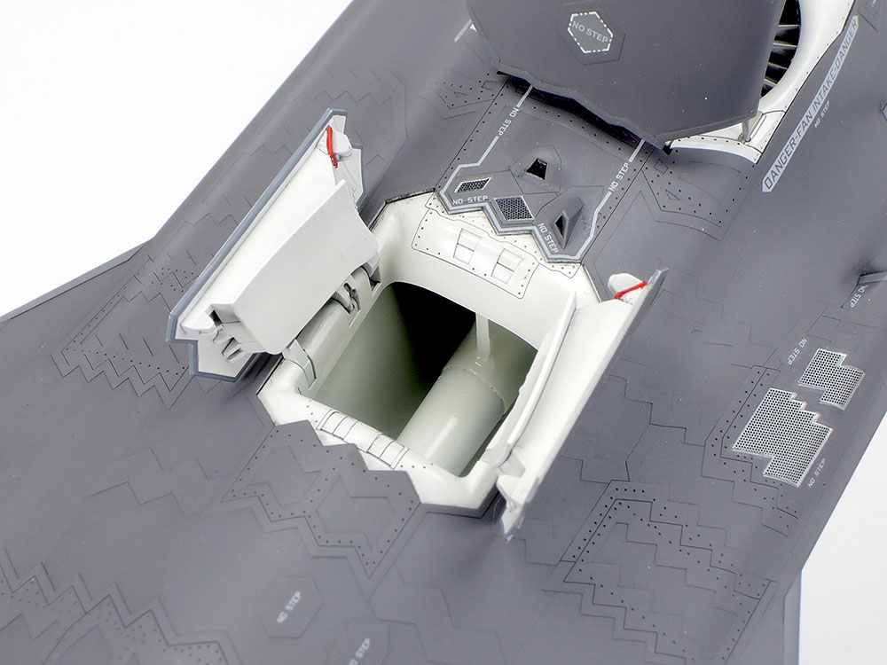 Tamiya Lockheed F-35 B Lightning II 1/48