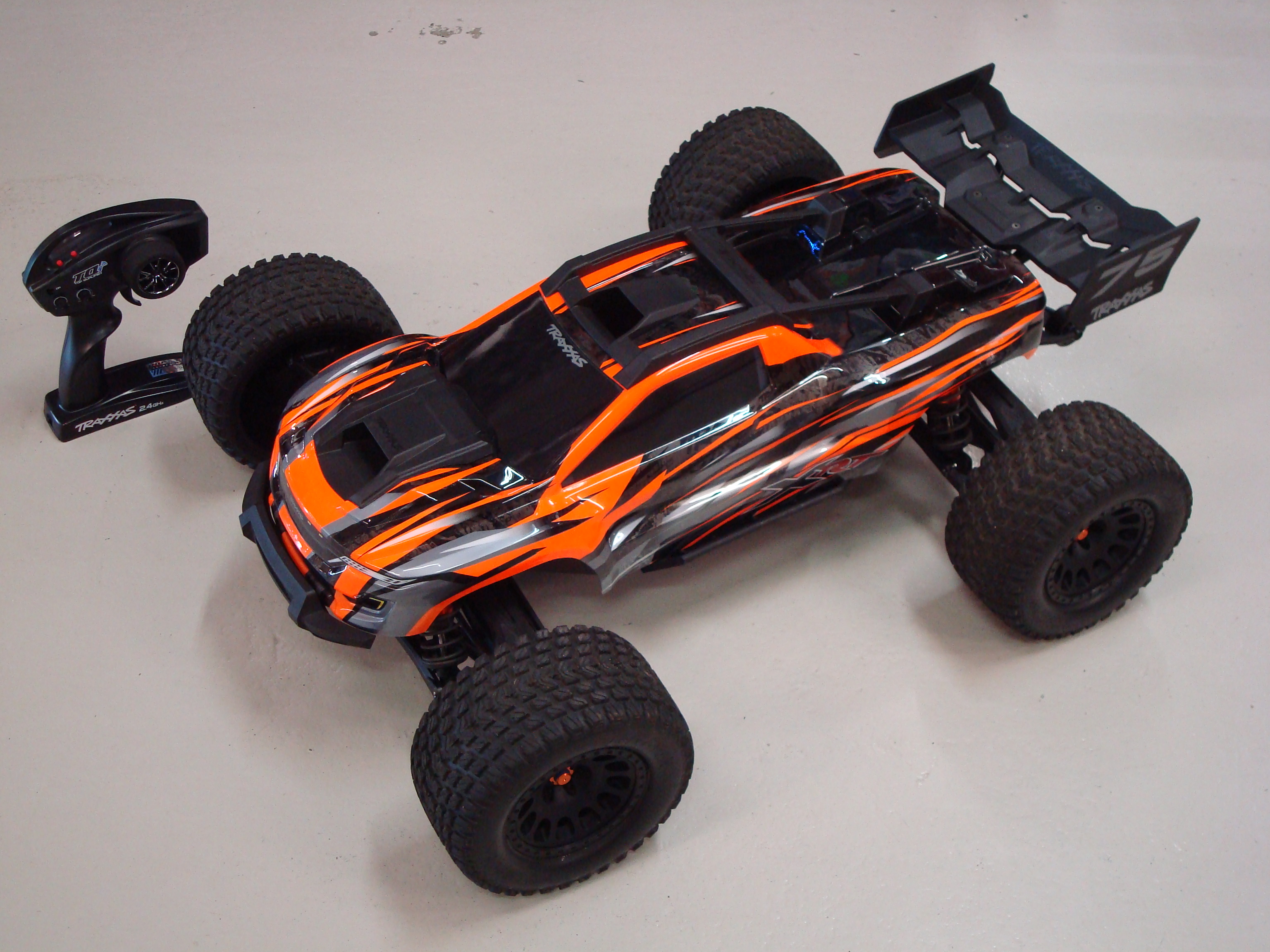 Occasion Traxxas XRT 4WD VXL-8S Race Truck TQi TSM 1/5 Orange (no battery/charger)