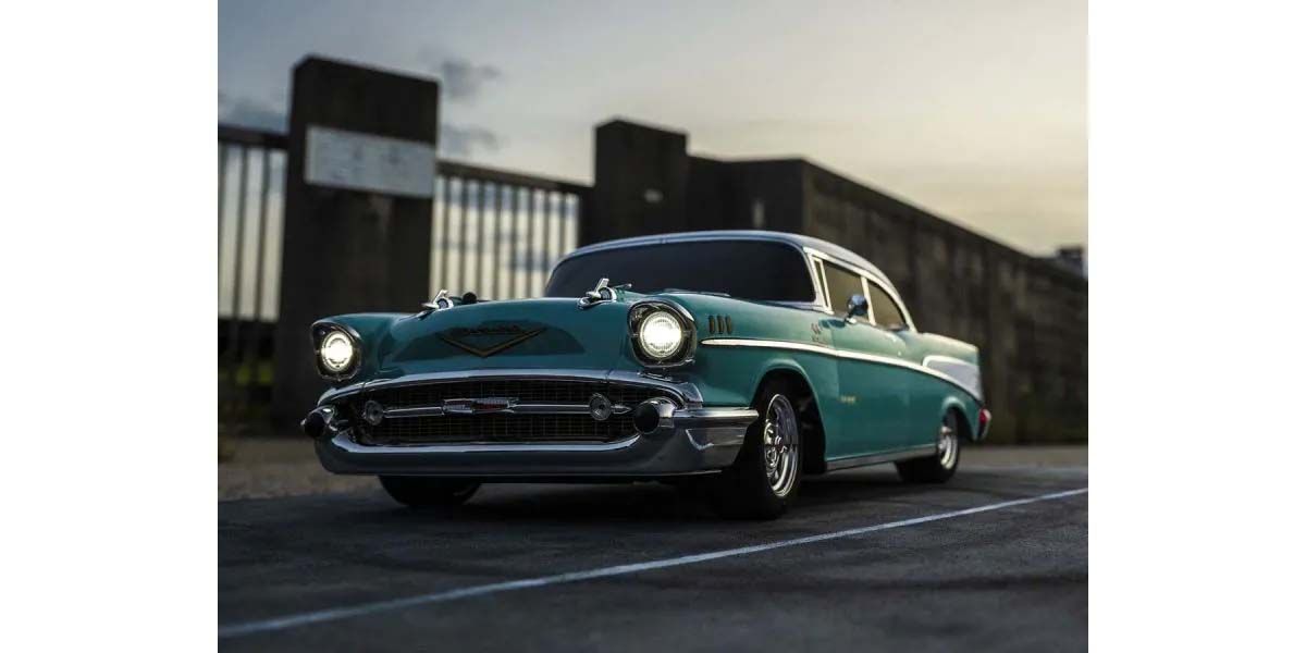 Kyosho Fazer MK2 (L) Chevy Bel Air Coupe 1957 Turquoise Readyset 1/10