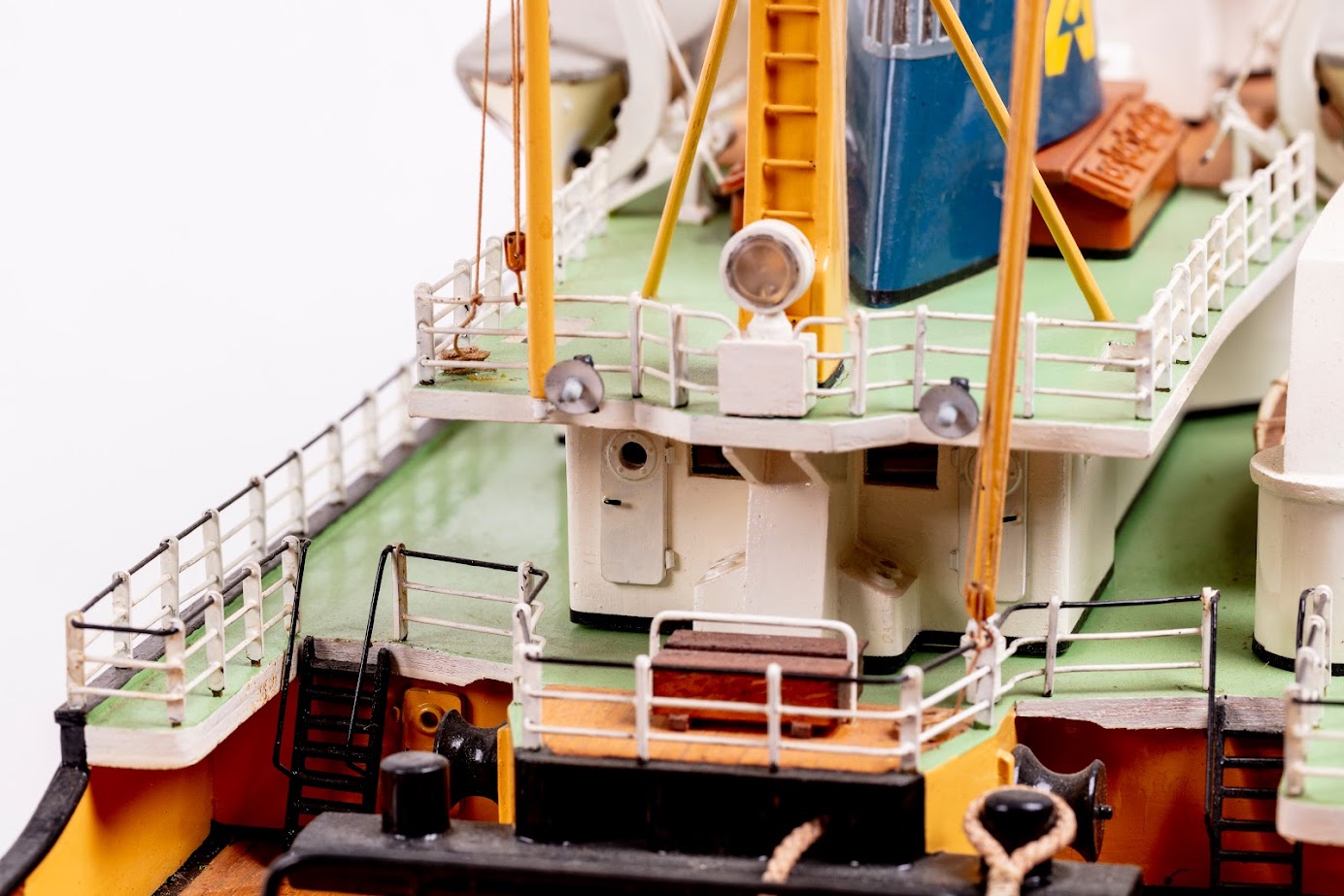Billing Boats Zwarte Zee 1/90