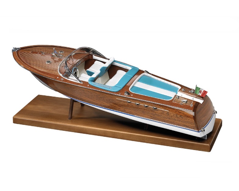 Amati Riva Aquarama Italian Runabout kit 1/10