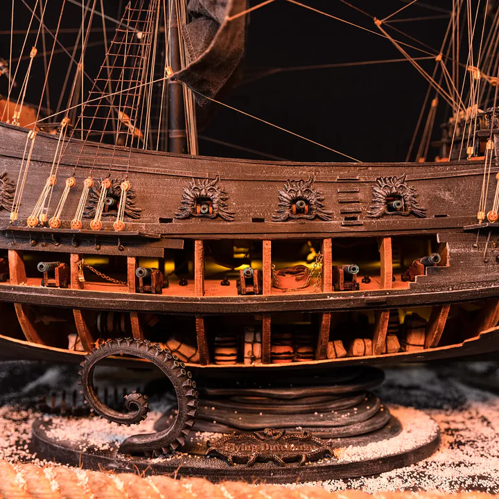 Occre Exhibition Base Flying Dutchman
