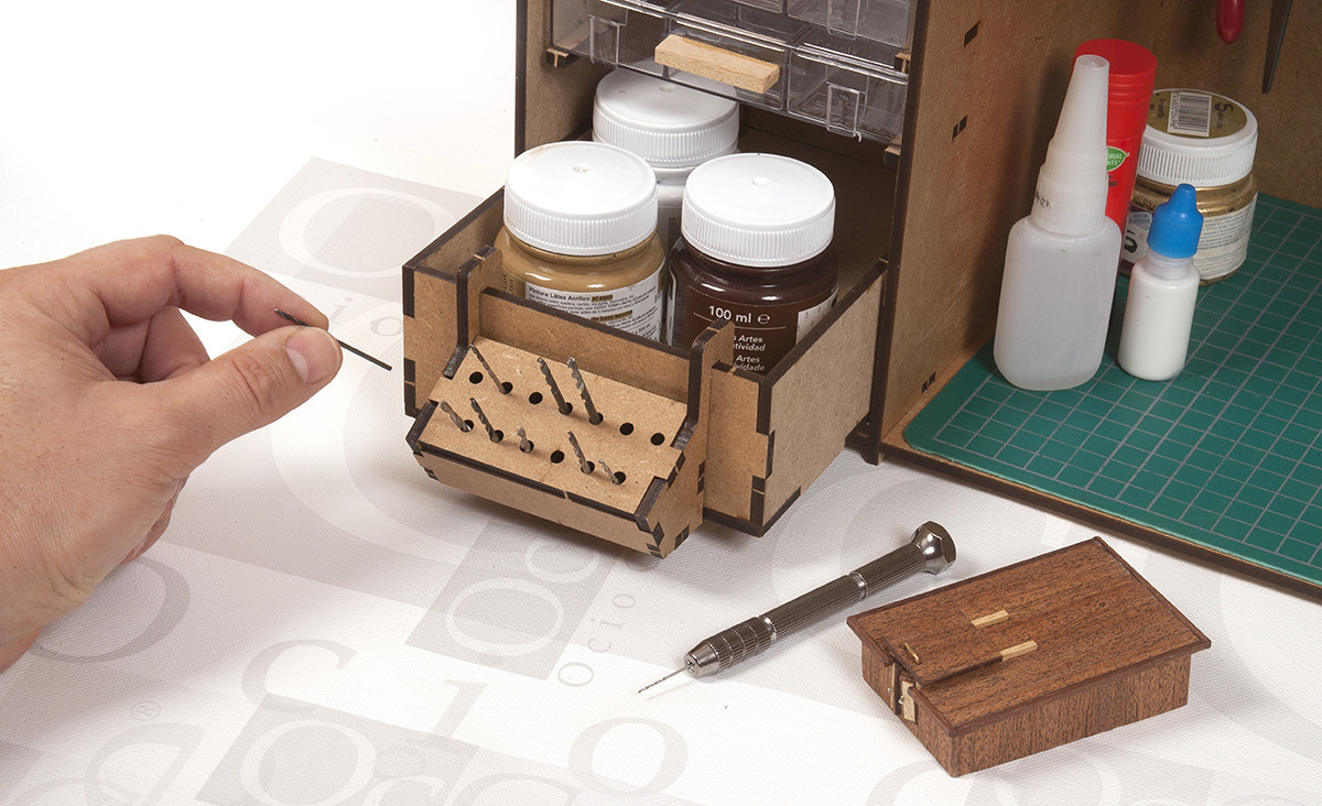Occre Workshop Cabinet for Wooden ships etc.