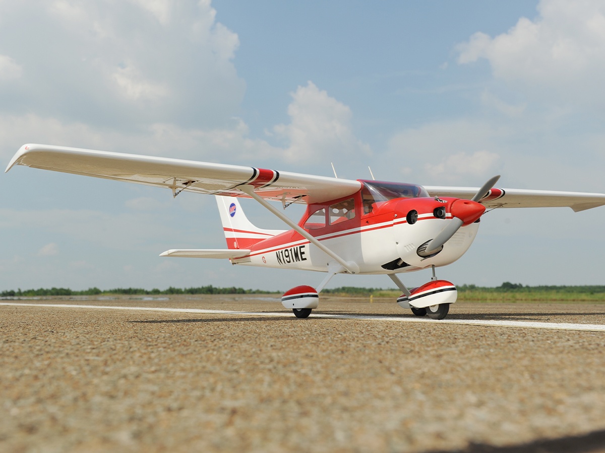 Phoenix Cessna 182 - 166 cm