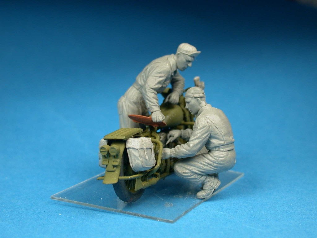 MiniArt U.S. Motorcycle Repair Crew 1/35