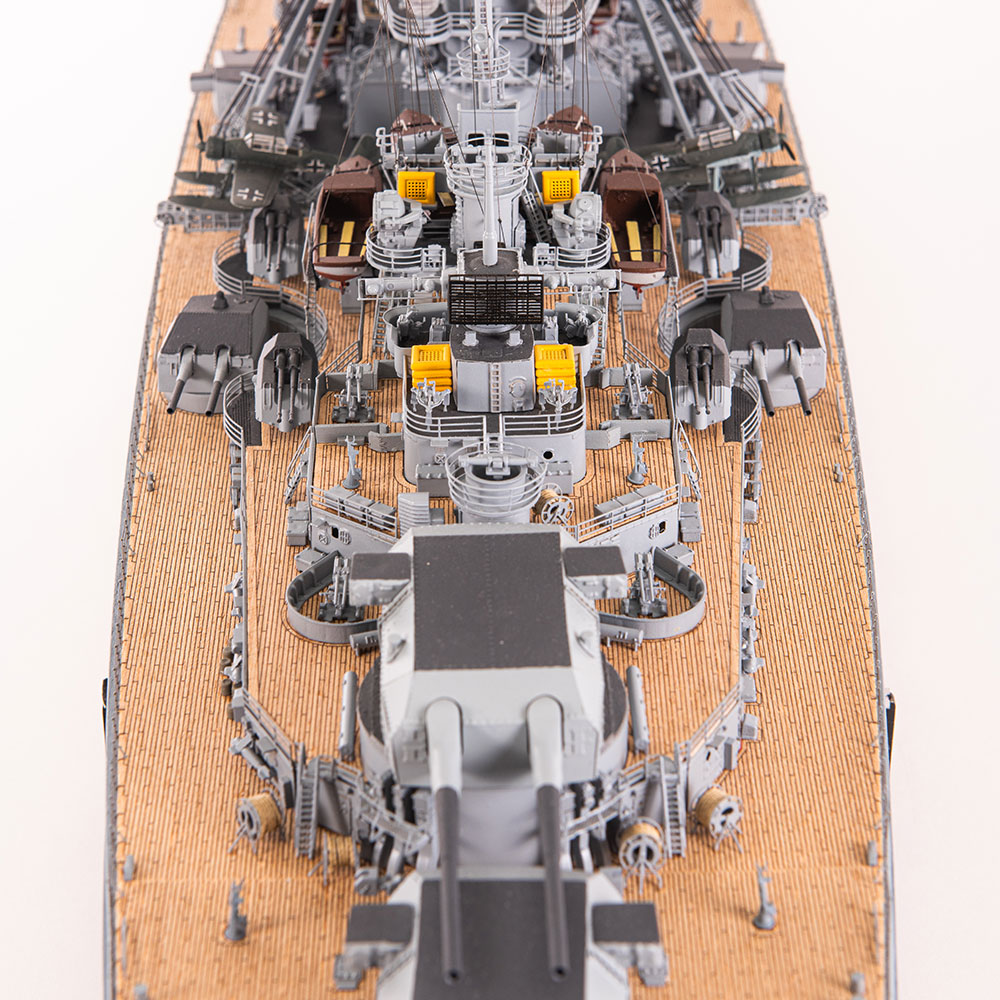 Amati German Battleship Bismarck Kriegsmarine 1941 Kit 1/200