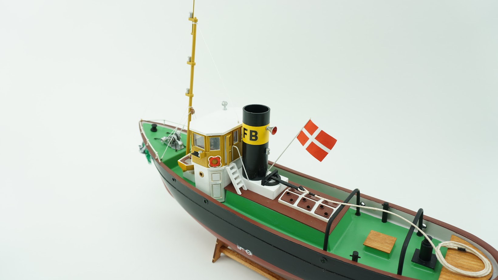 Billing Boats Ymer Tugboat 1/60