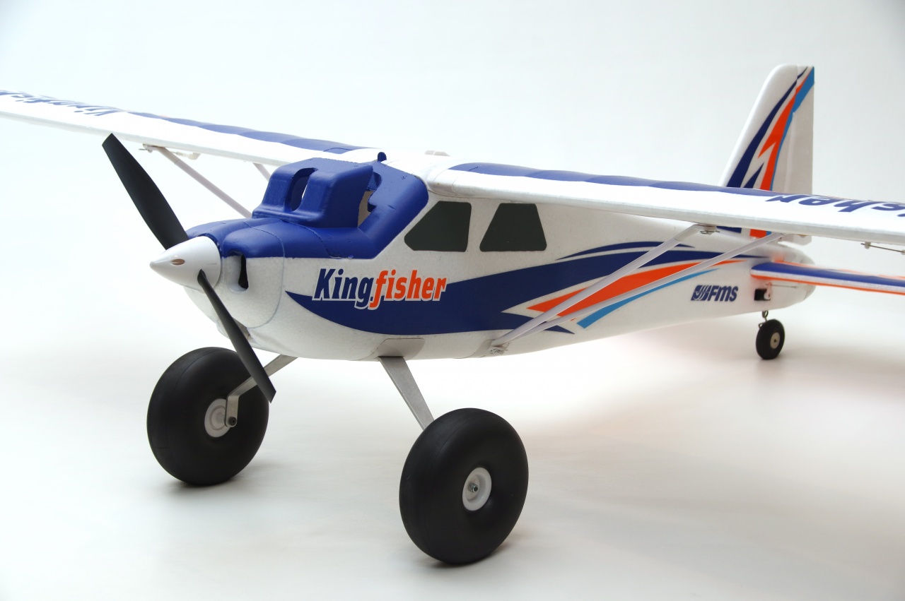 FMS Kingfisher Trainer with Ski and Float Set PNP