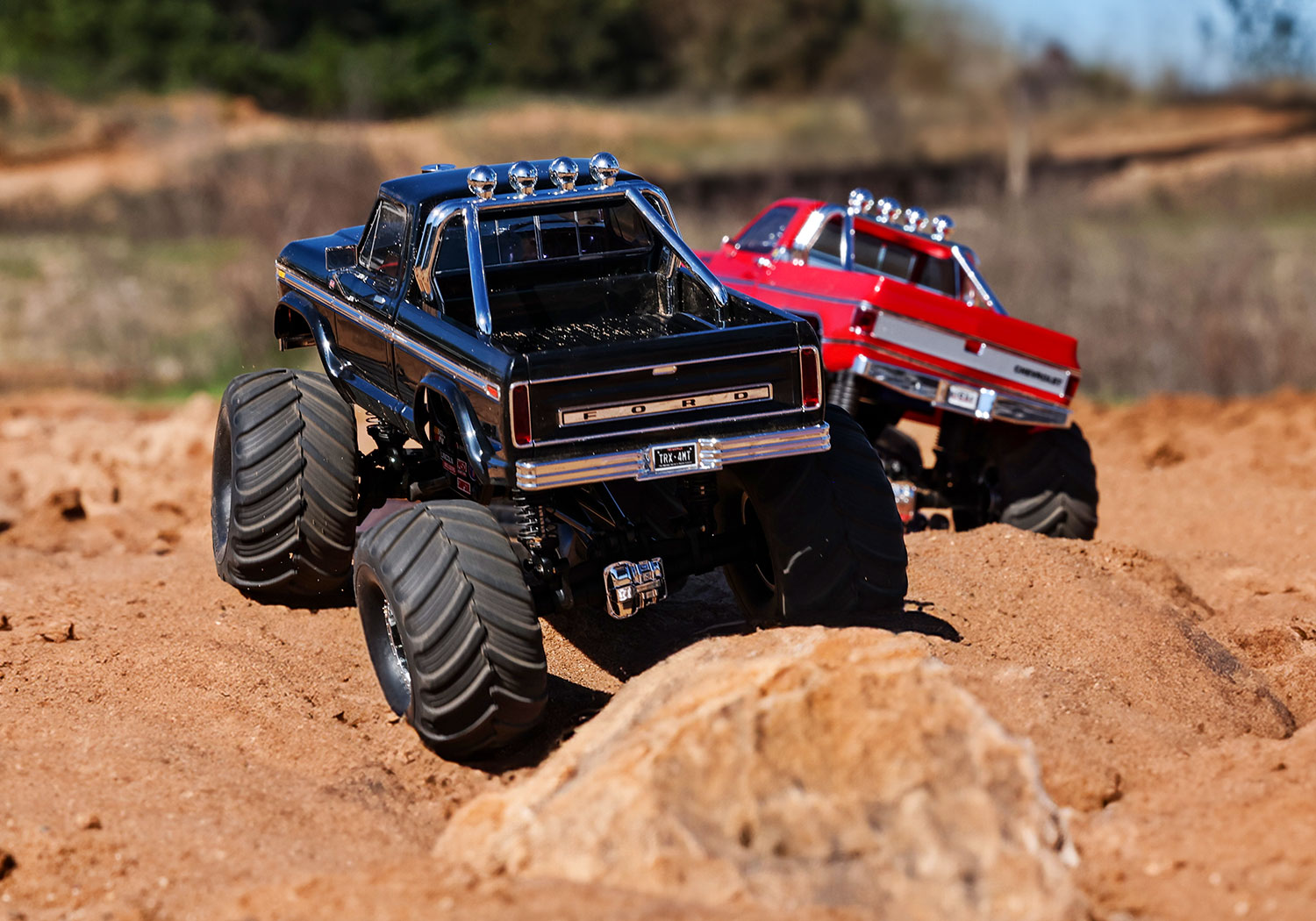 Traxxas TRX-4MT Chevrolet K10 Monster Truck 4WD Electric with TQ 1/18 Red