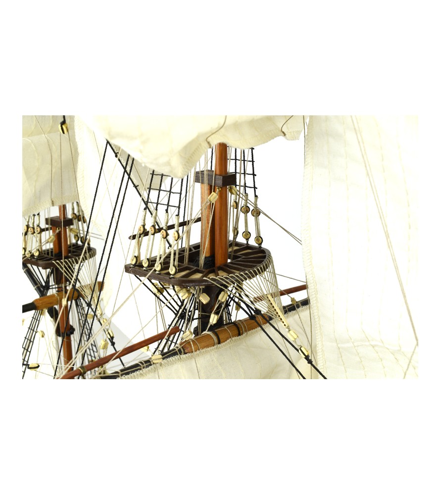 Artesania Latina HMS Endeavour Houten Scheepsmodel 1/65