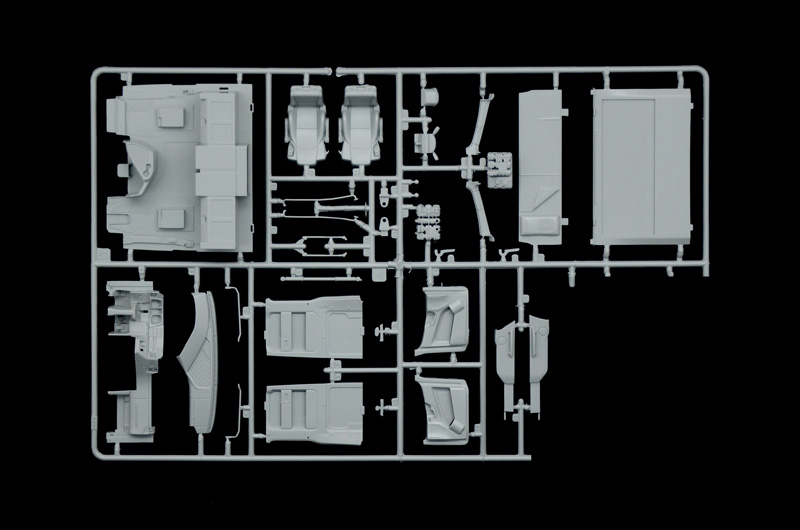 Italeri MB Actros MP4 Big Space Grand Prix Edition 1/24