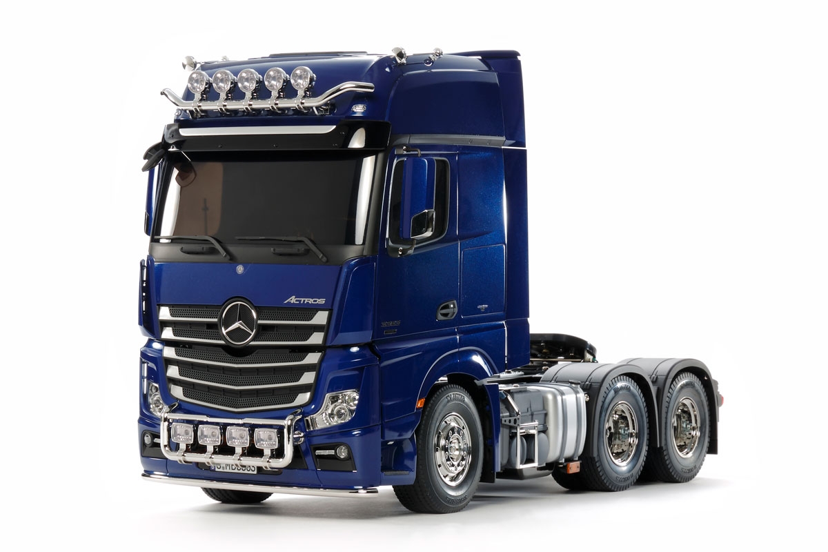 Tamiya Mercedes Benz Actros 3363 6x4 Gigaspace Pearl Blue Edition Kit 1/14