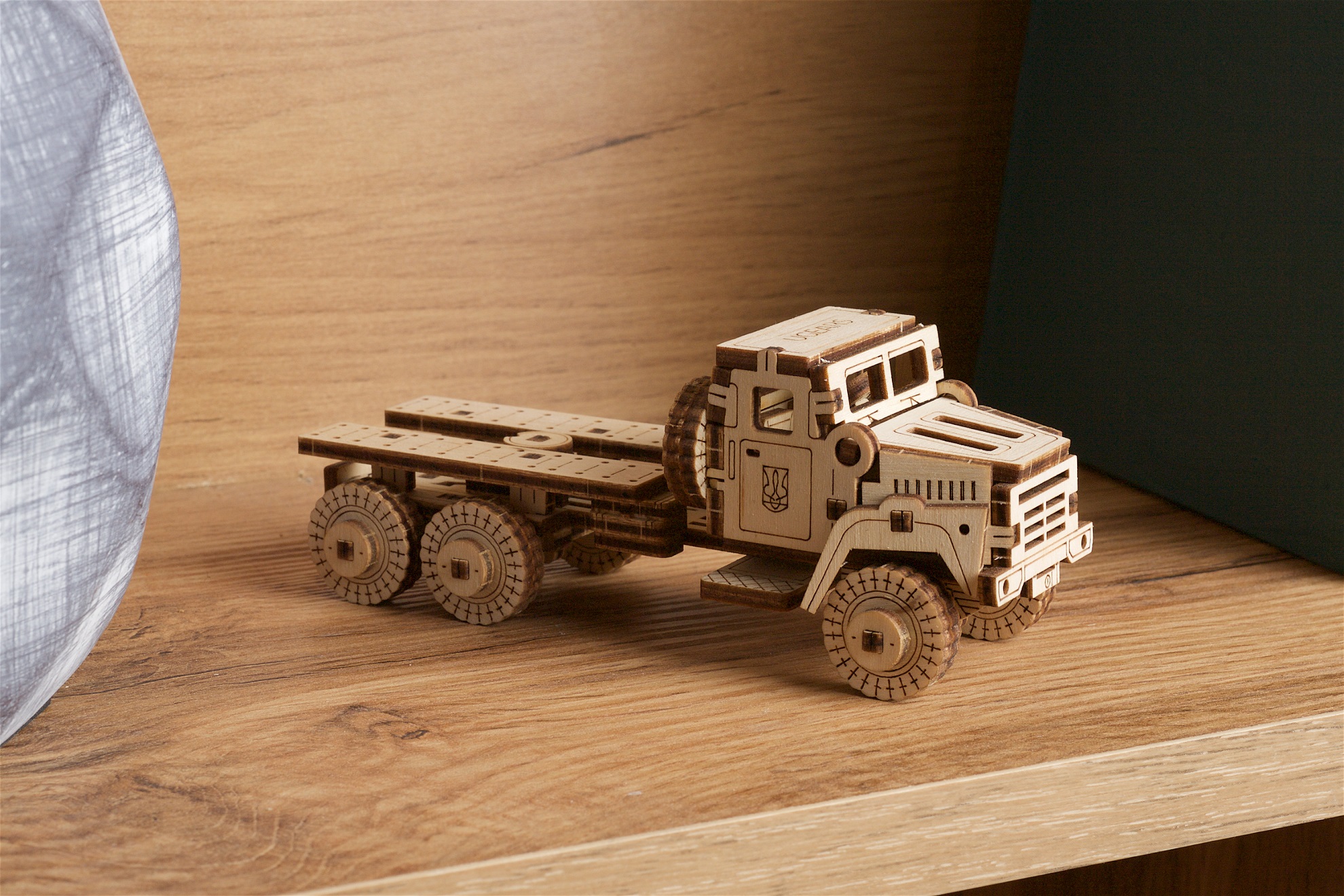 U-Gears Militaire Vrachtwagen mechanisch houten bouwpakket