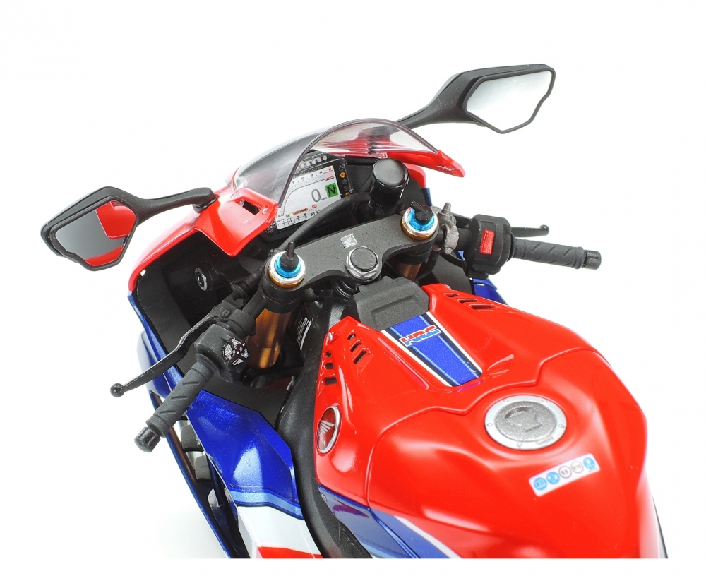 Tamiya Honda CBR1000RR-R Fireblade SP 1/12
