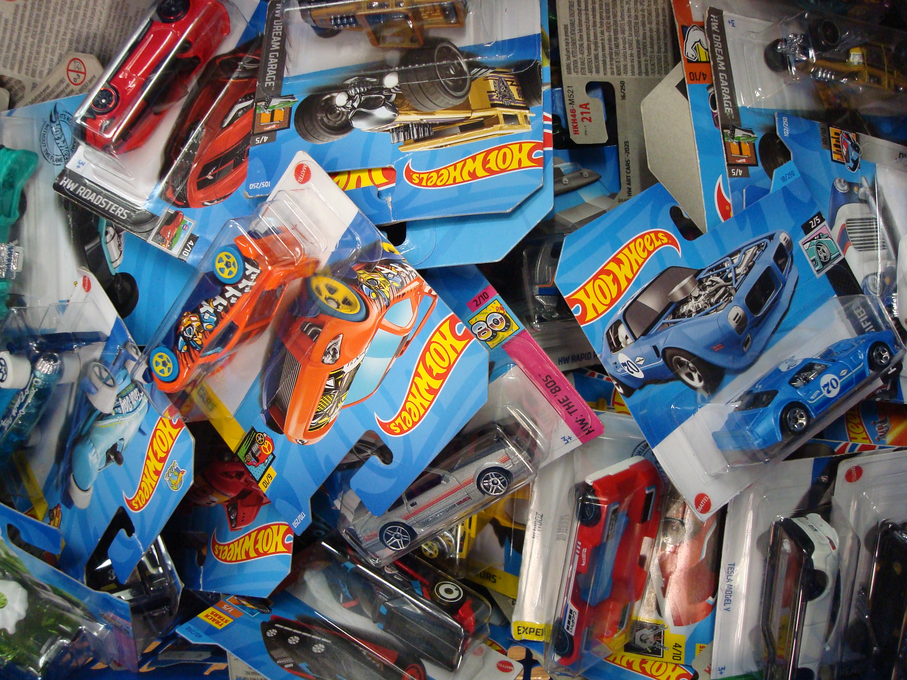 Hot Wheels 1/64 Die-Cast Auto's
