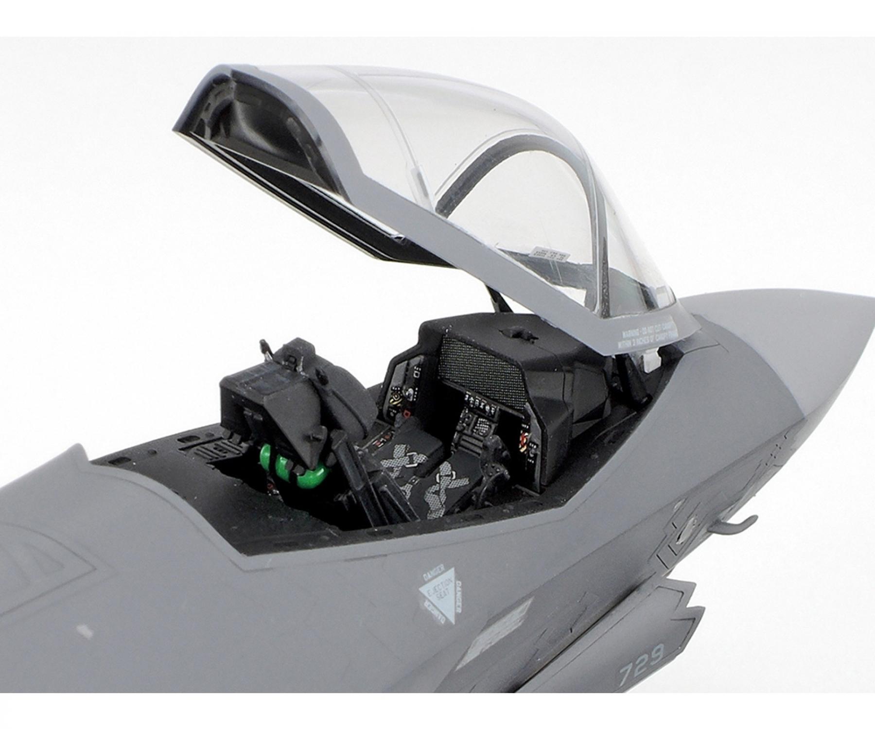 Tamiya Lockheed Martin F-35A Lightning II 1/72