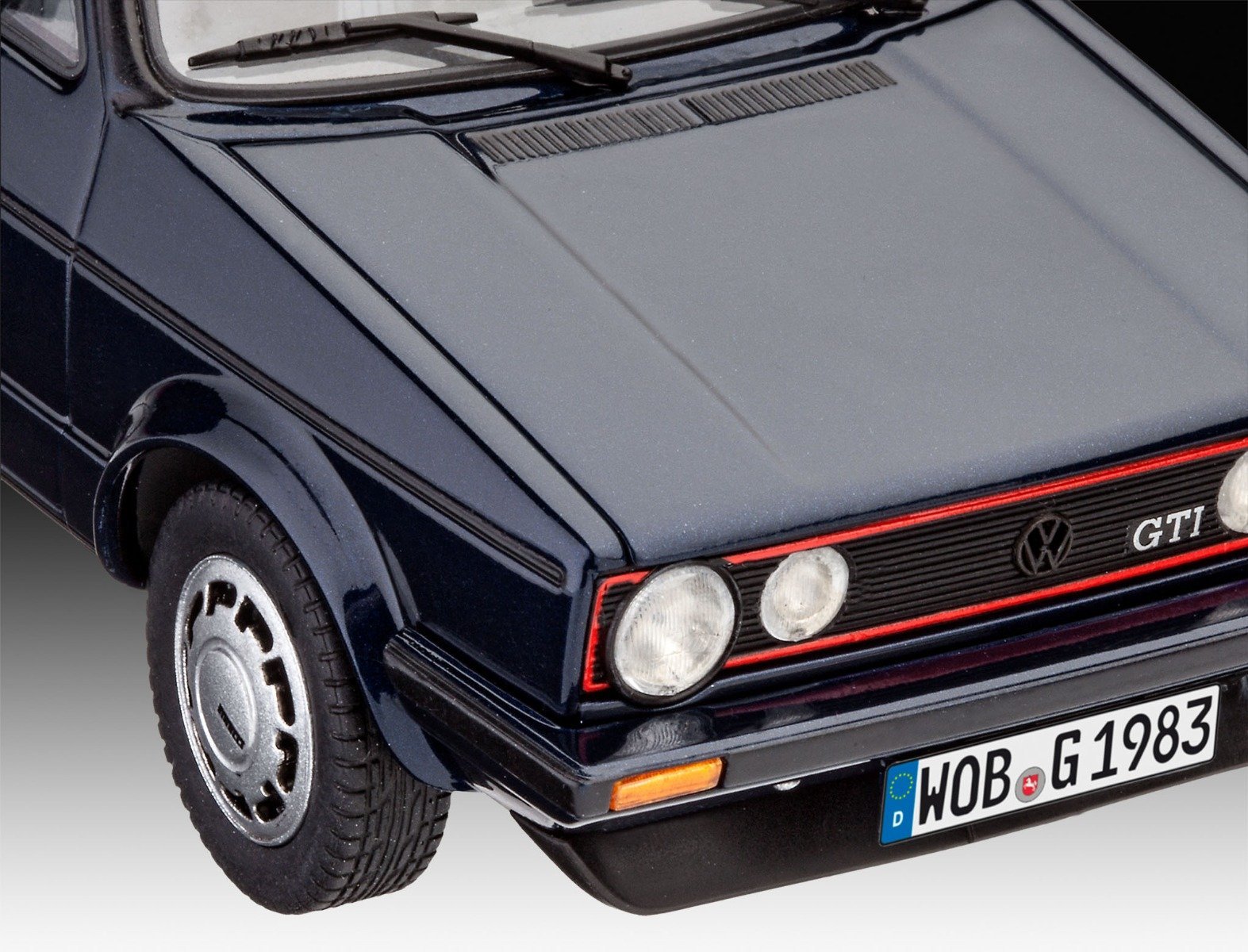 Revell 35 Years Volkswagen Golf GTI Pirelli 1/24