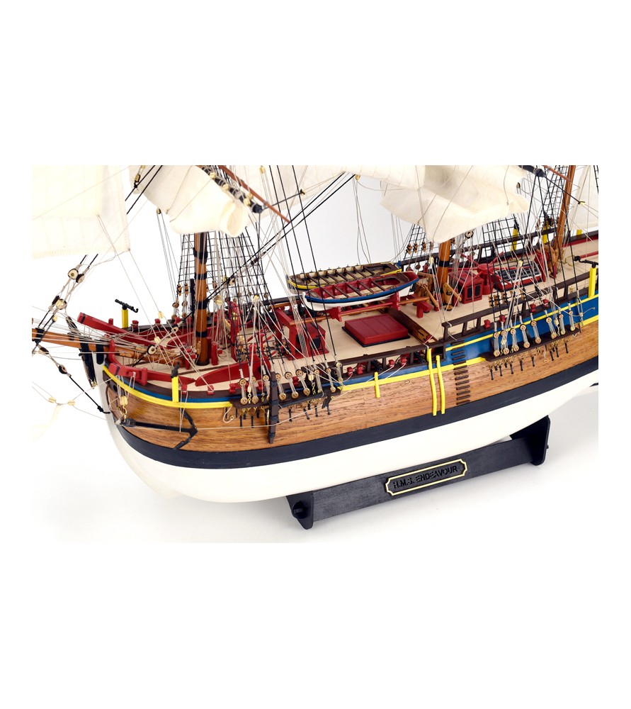 Artesania Latina HMS Endeavour Houten Scheepsmodel 1/65