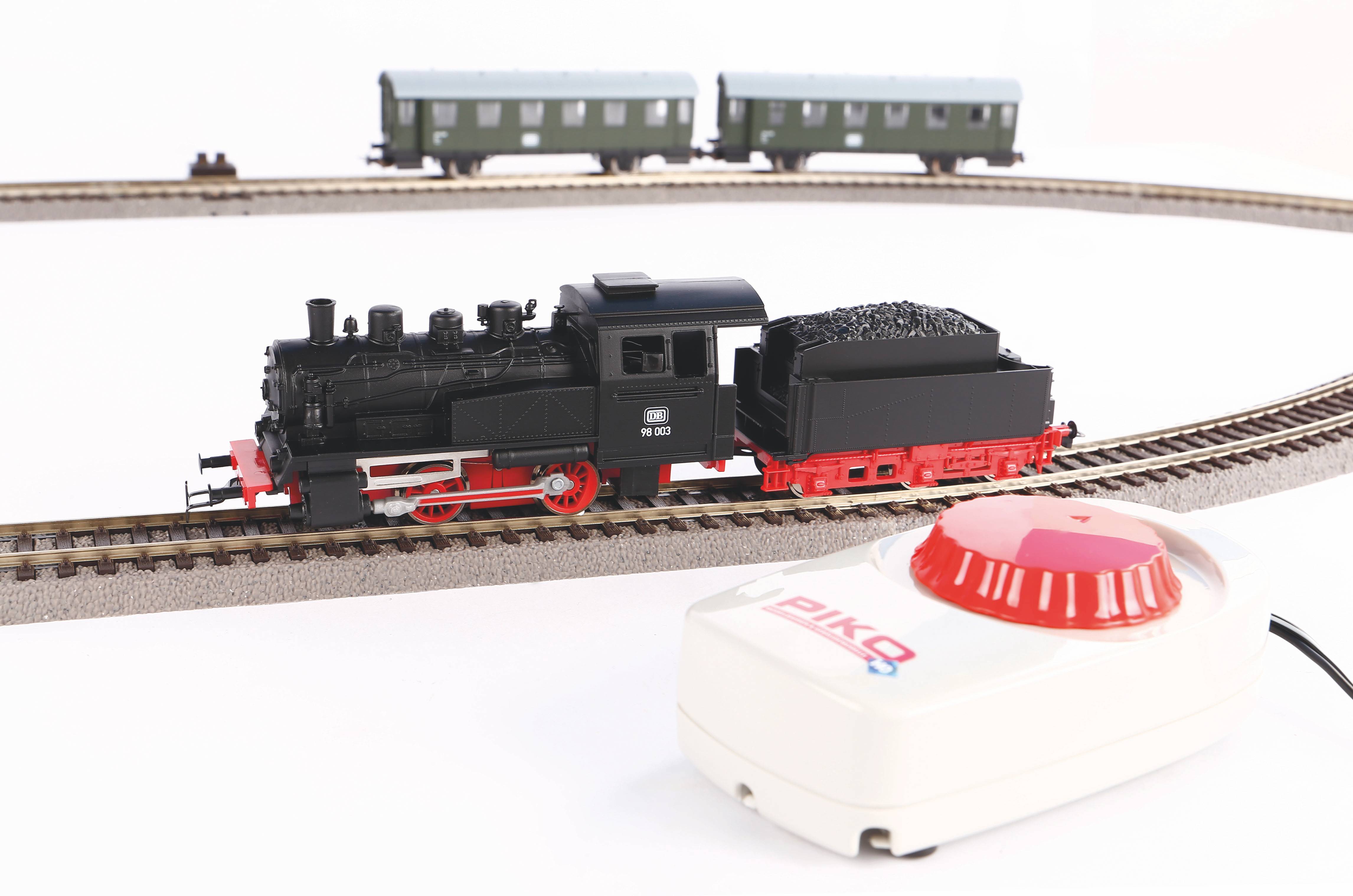 Piko Startset DB Passagierstrein en Stoomlocomotief H0