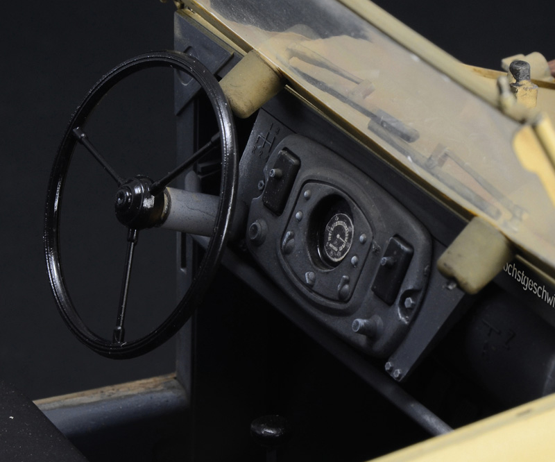 Italeri Kdf. 1 Typ 82 Kübelwagen 1/9