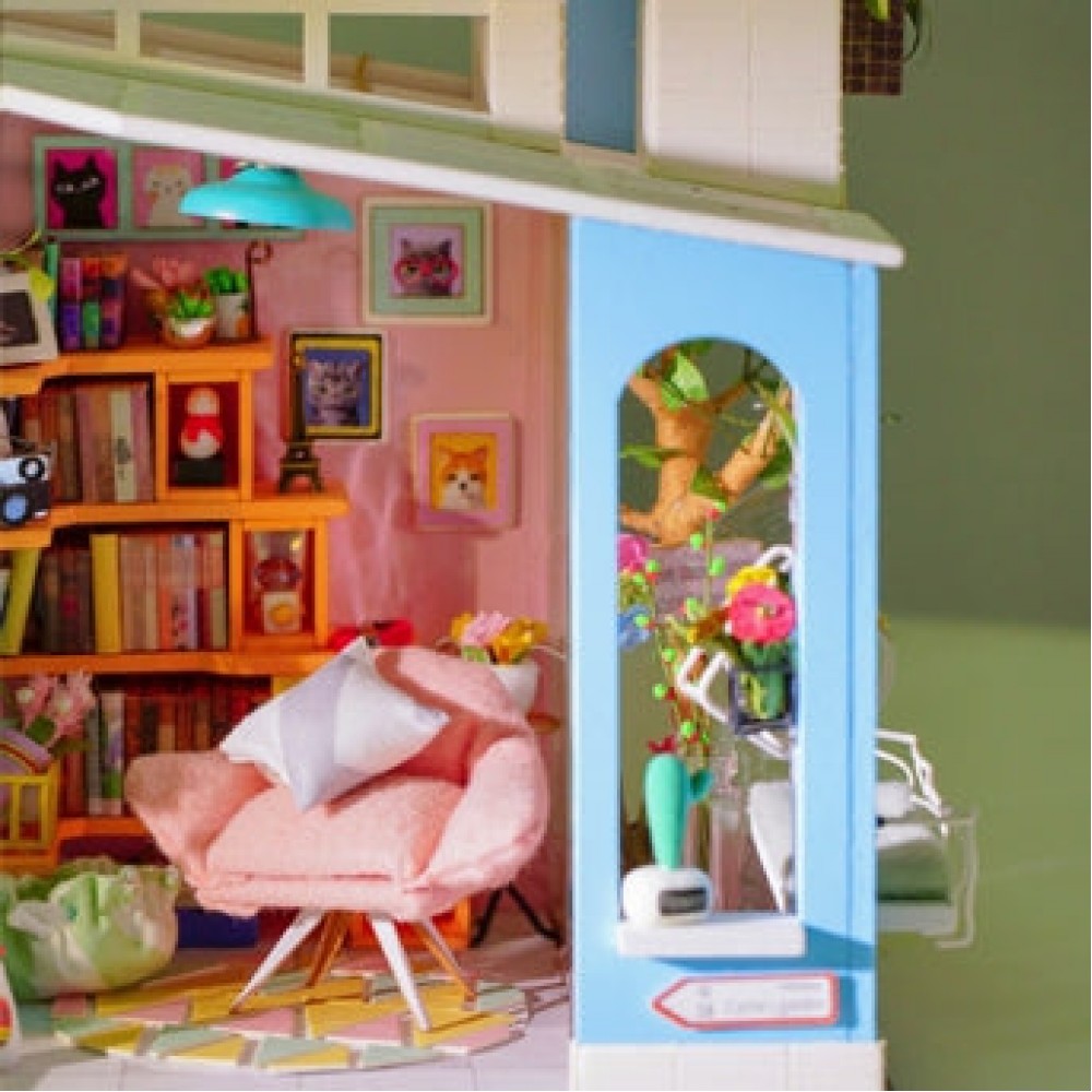 Rolife DIY Miniatuurhuis Dora's Loft 1/24