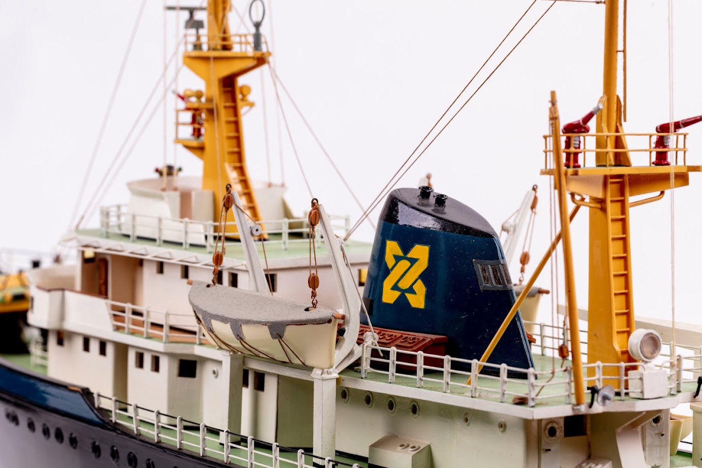 Billing Boats Zwarte Zee 1/90