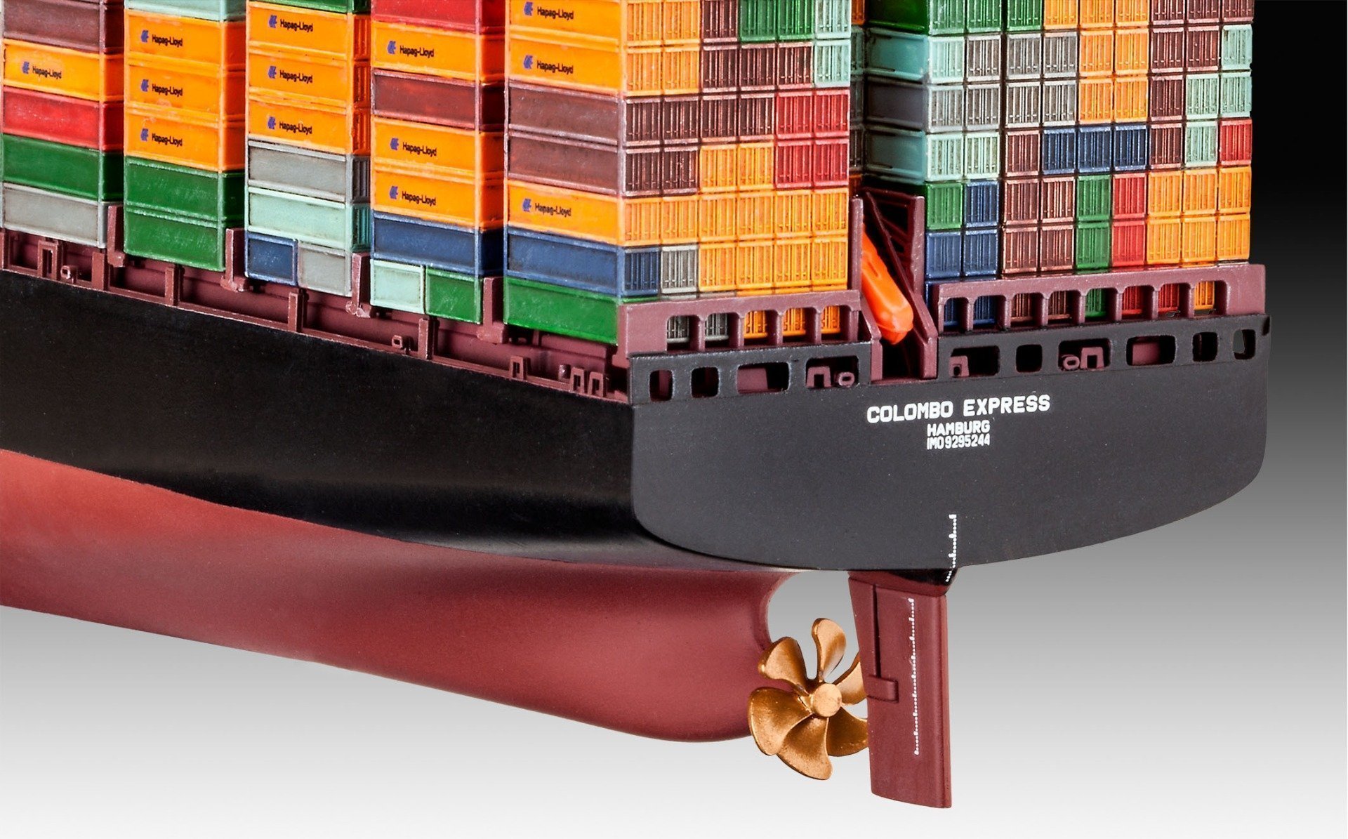 Revell Container Ship COLOMBO EXPRESS 1/700