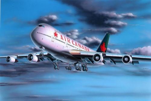 Revell Boeing 747-200 Air Canada 1/390