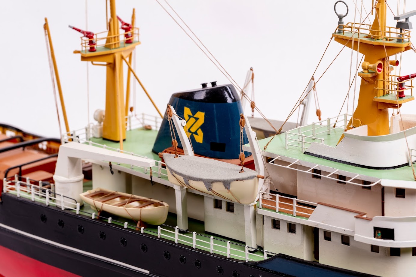 Billing Boats Zwarte Zee 1/90