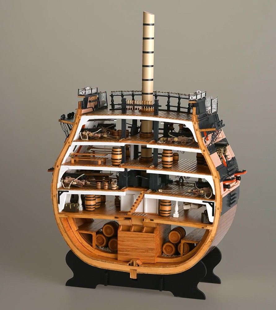 Artesania Latina HMS Victory Cross-Section kit van een Houten Scheepsmodel 1/72