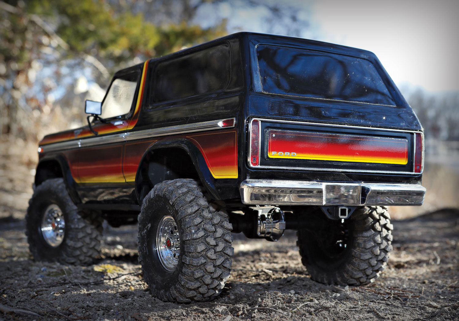 Traxxas 1979 Ford Bronco Ranger XLT TRX-4 Scale and Trail Crawler 4WD Clipless 1/10 Sunset