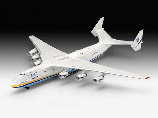 Revell Antonov An-225 MRIJA 1/144