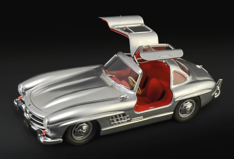 Italeri Mercedes-Benz 300SL Gullwing 1/16