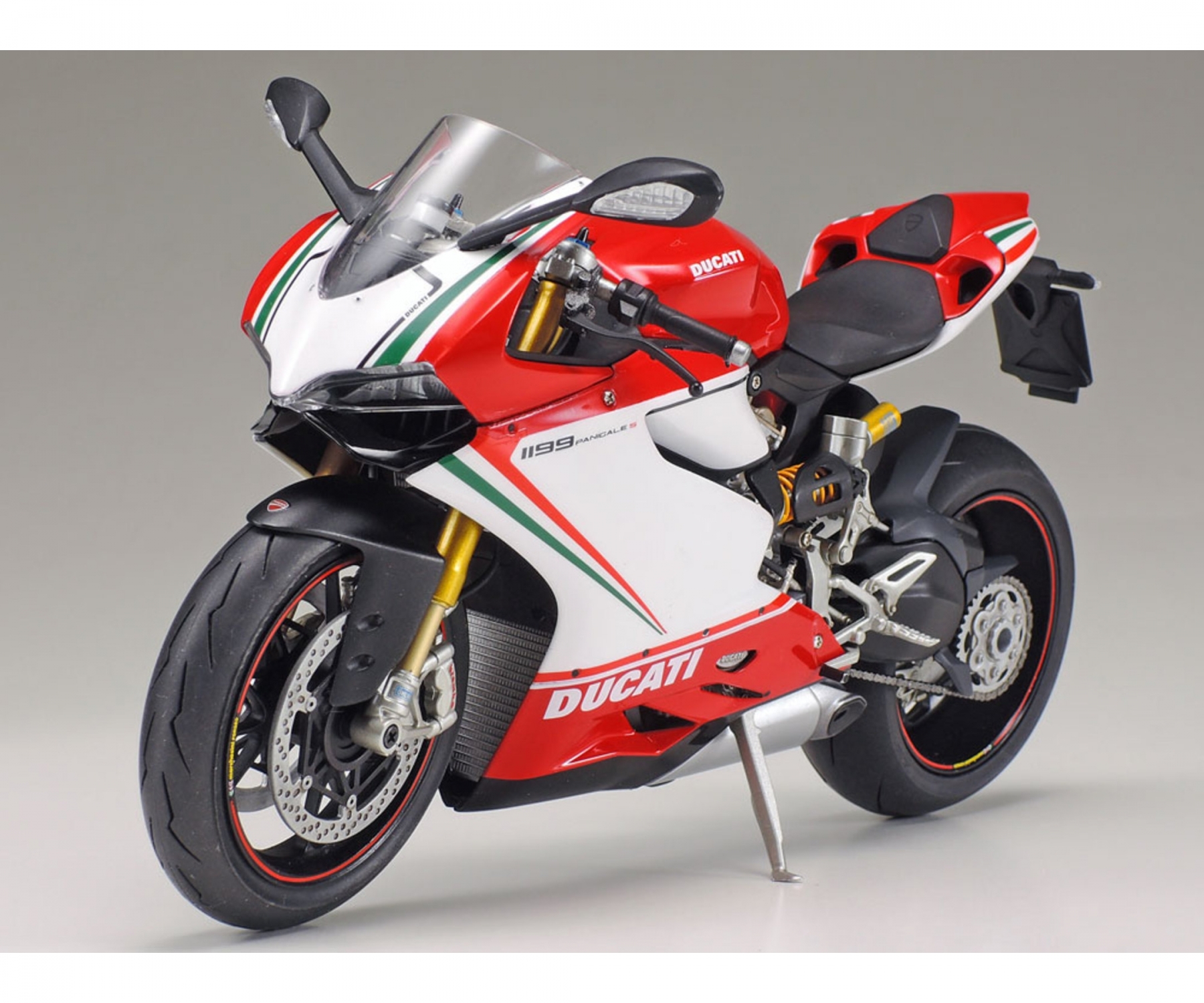 Tamiya Ducati 1199 Panigale S Tricolore 1/12