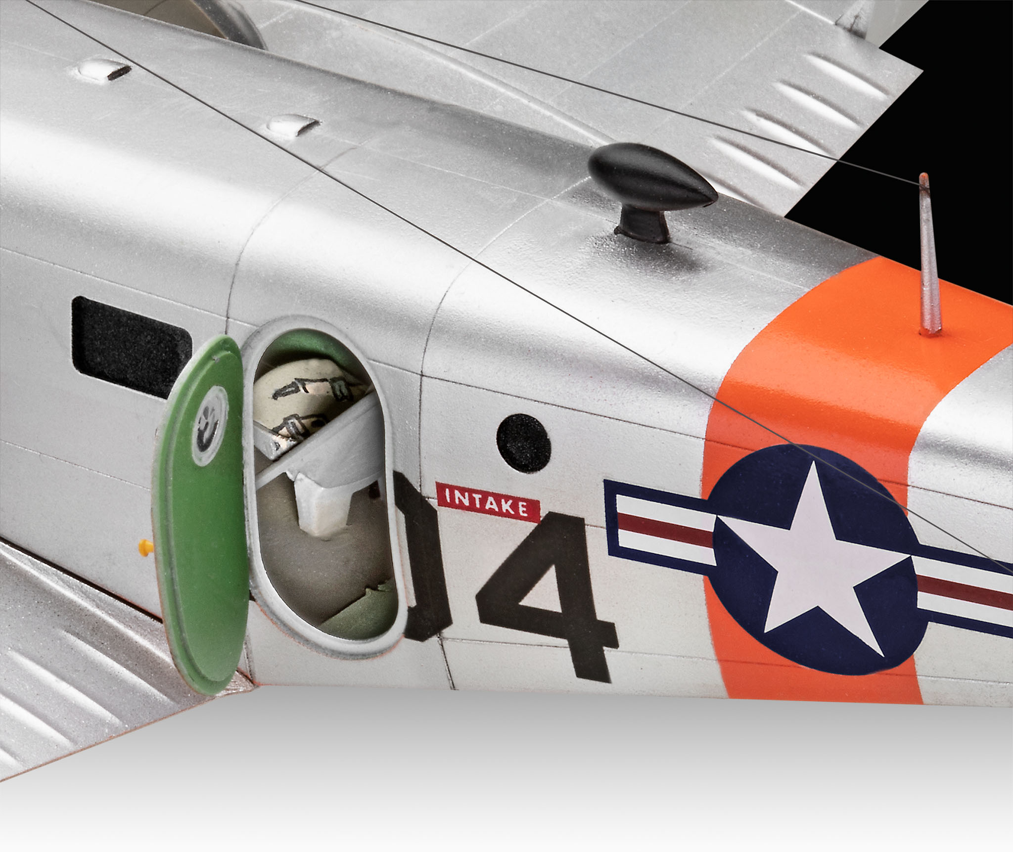 Revell Beechcraft Model 18 1/48