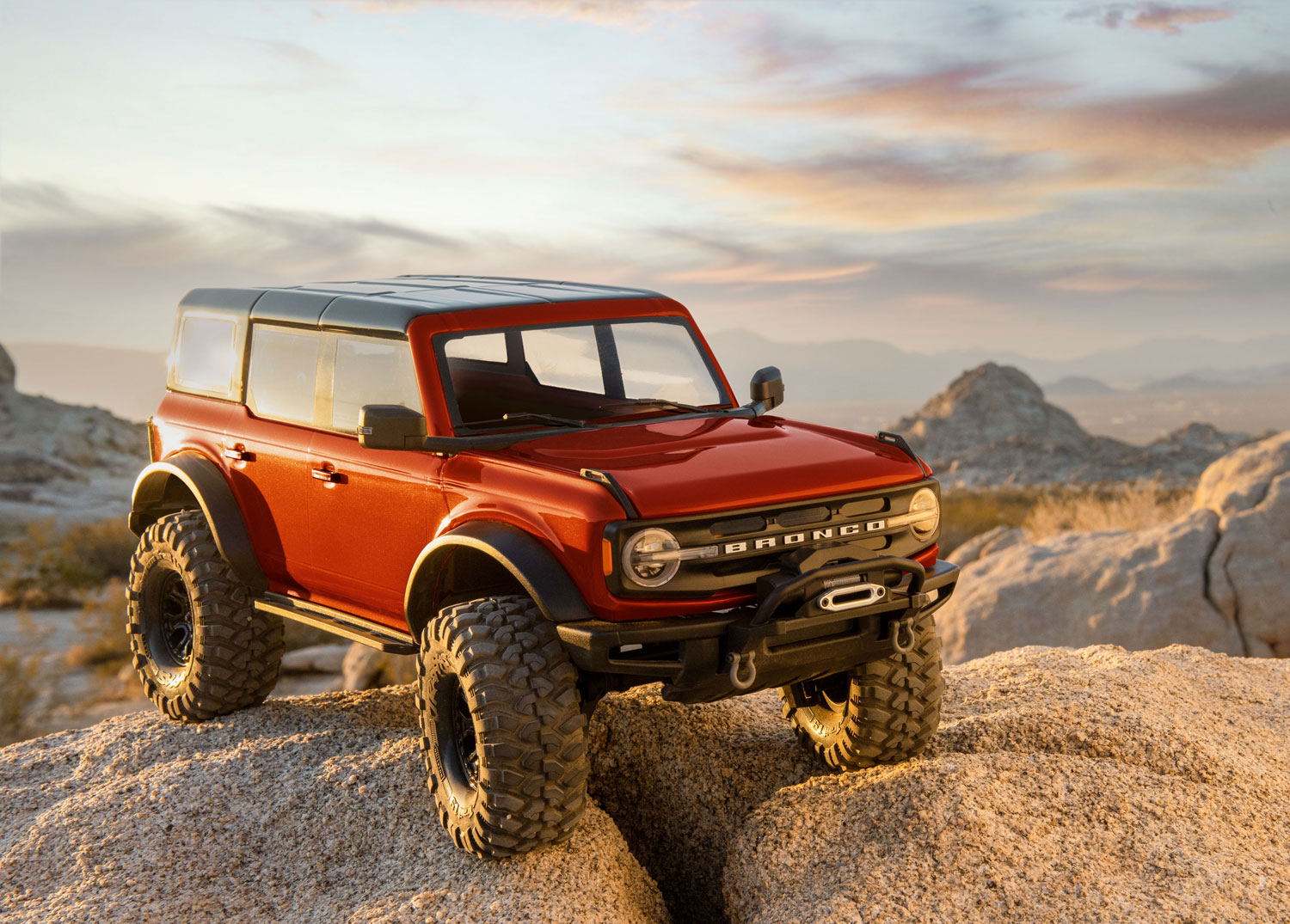 Traxxas 2021 Ford Bronco TRX-4  4WD Scale and Trail Crawler Fully-Assembled 1/10 - Blue