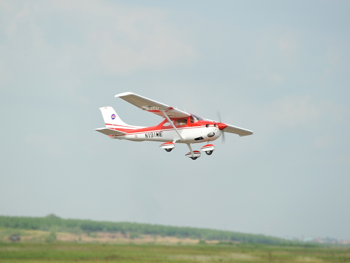 Phoenix Cessna 182 - 166 cm