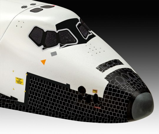Revell Geschenkset Moonraker Space Shuttle (James Bond 007) "Moonraker" 1/144