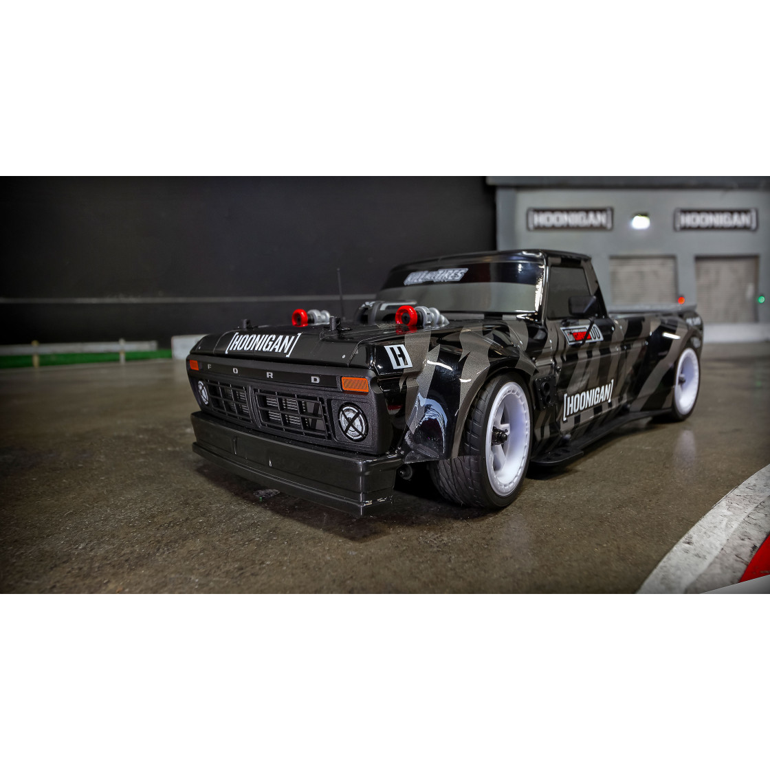 Team Associated Apex2 Hoonitruck RTR 1/10