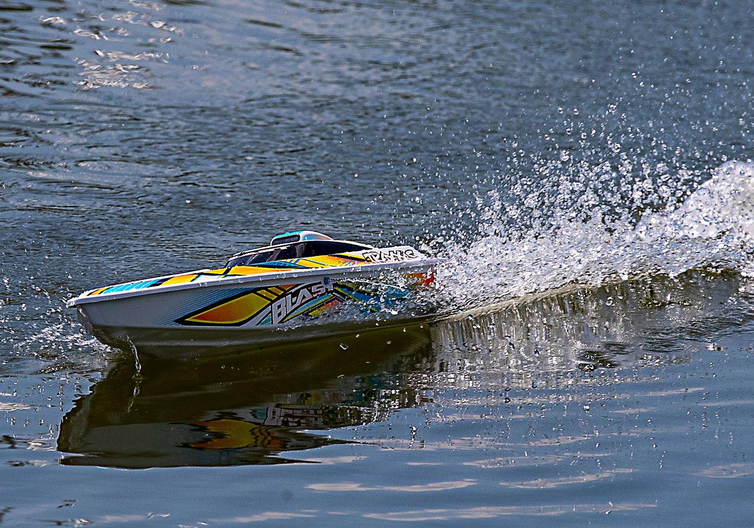 Traxxas Blast High Performance Boat TQ (incl. battery/charger) Orange