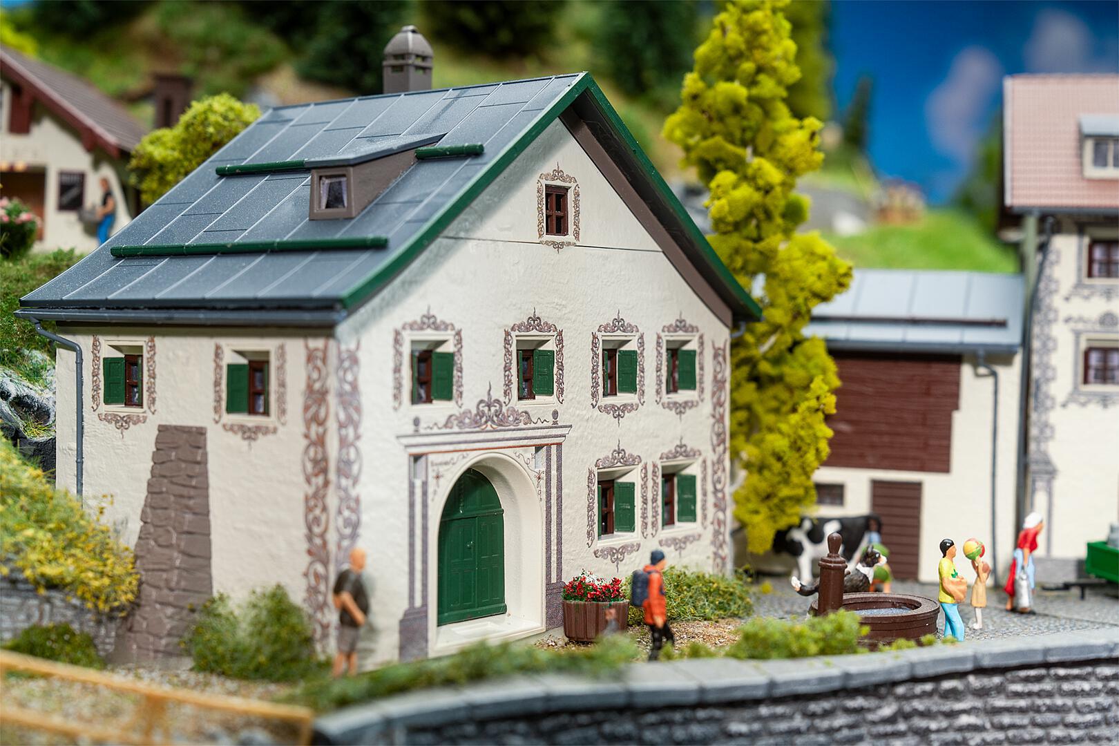 Faller Bundnerhaus Guarda H0