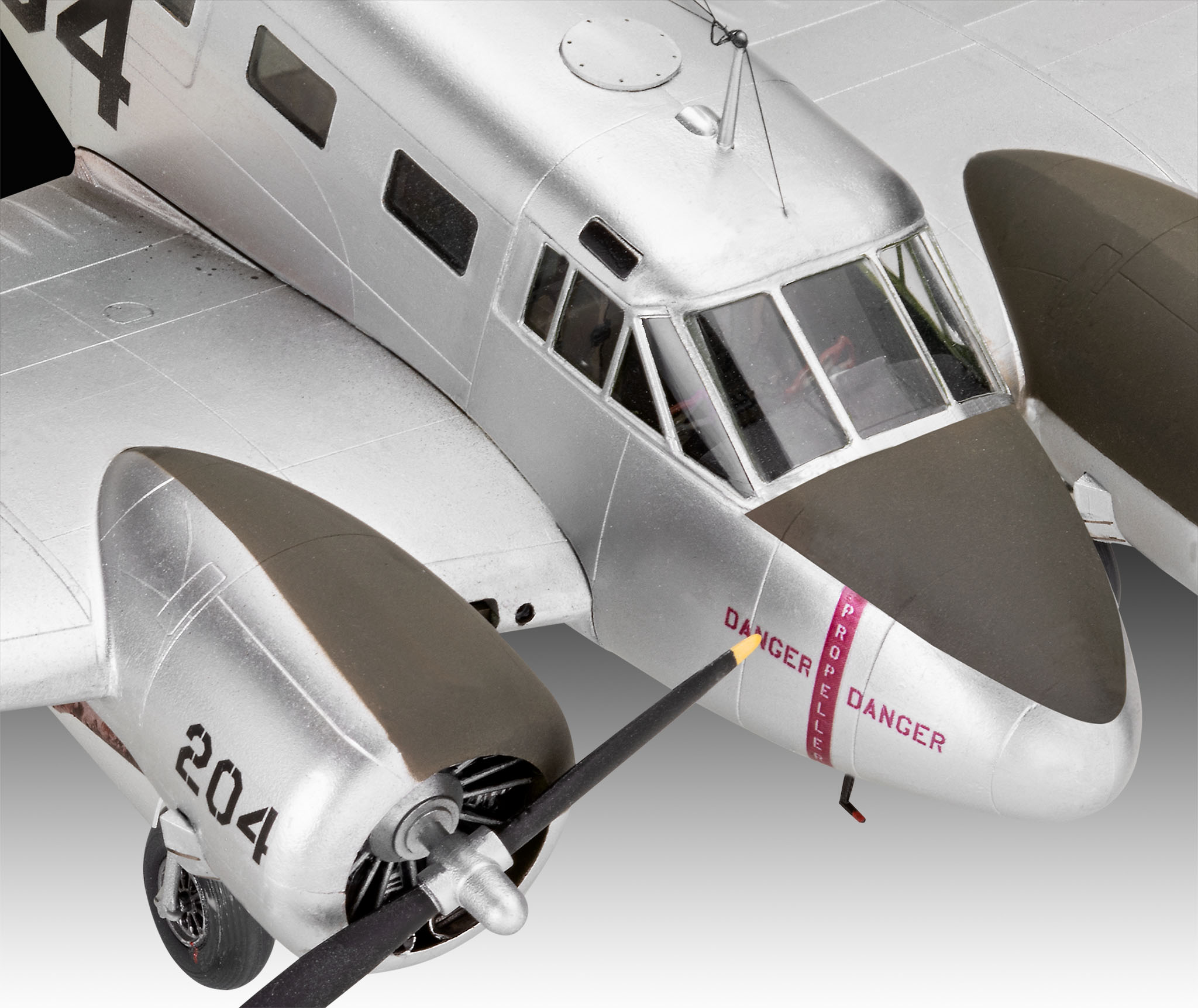 Revell Beechcraft Model 18 1/48