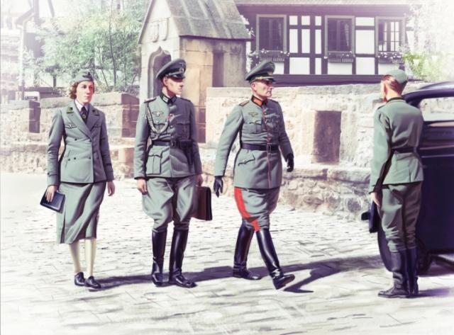 ICM WWII German Staff Personnel 1/35