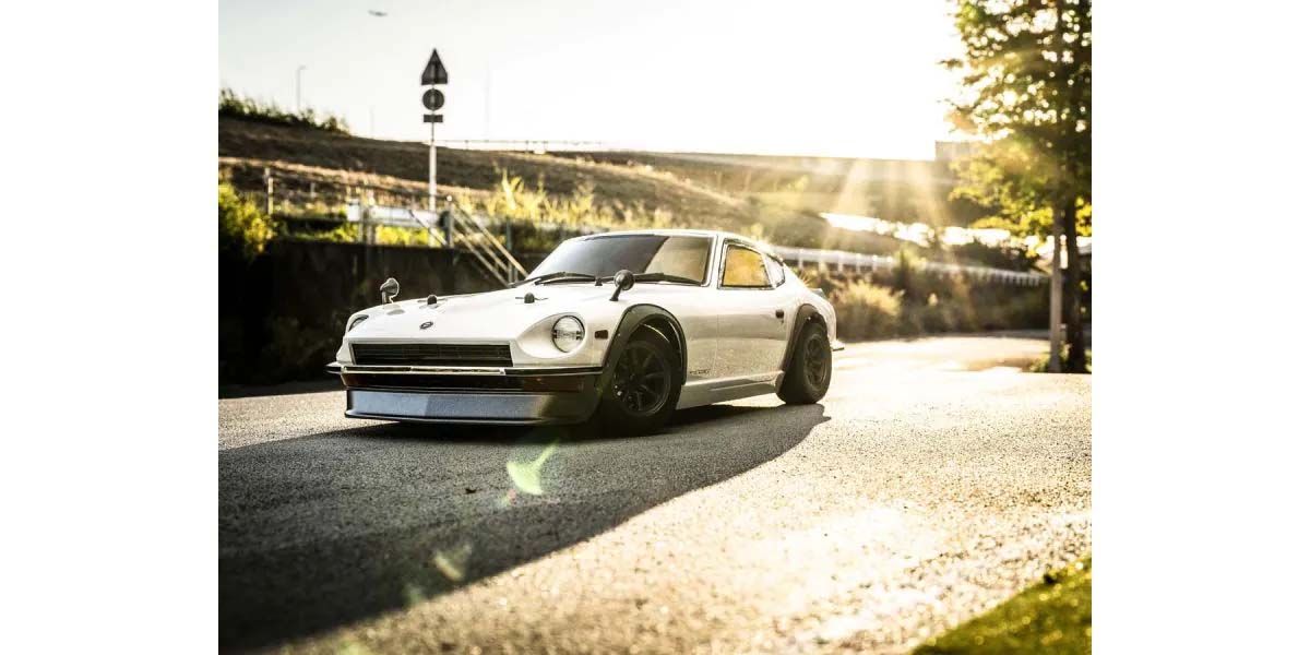 Kyosho Fazer MK2 Datsun 240Z 1971 Tuned Version White Readyset 1/10