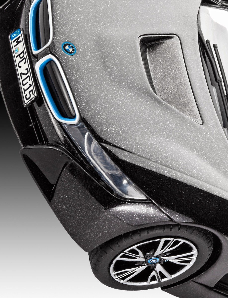Revell BMW i8 1/24