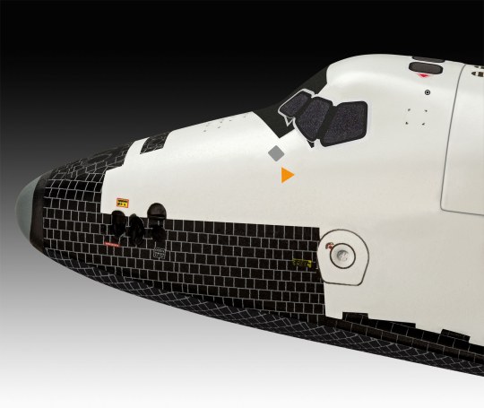 Revell Geschenkset Moonraker Space Shuttle (James Bond 007) "Moonraker" 1/144