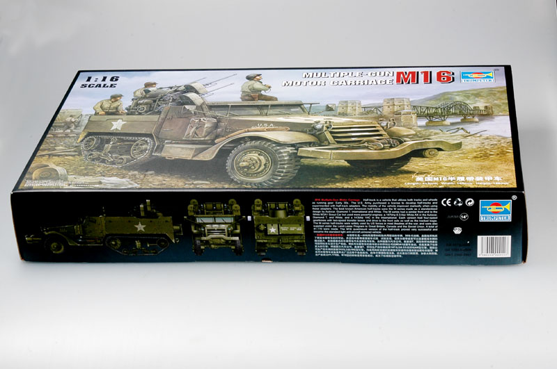 Trumpeter M16 Multiple-Gun Motor Carriage Half Track 1/16