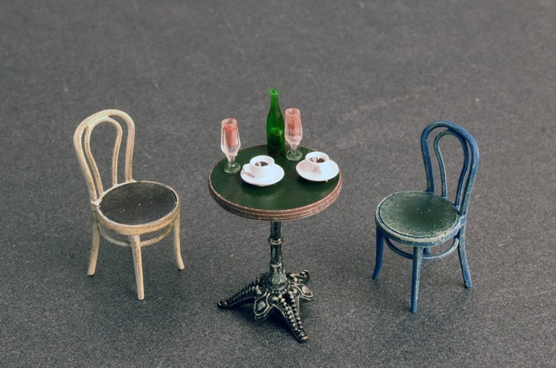 MiniArt Cafe Furniture and Crockery 1/35